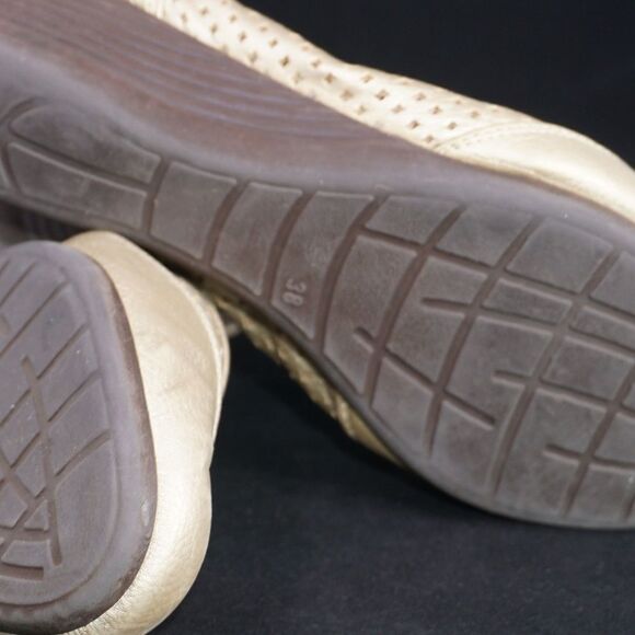 Santorini Gold Ballet Style Wedges, Size 38 - Picture 9 of 10